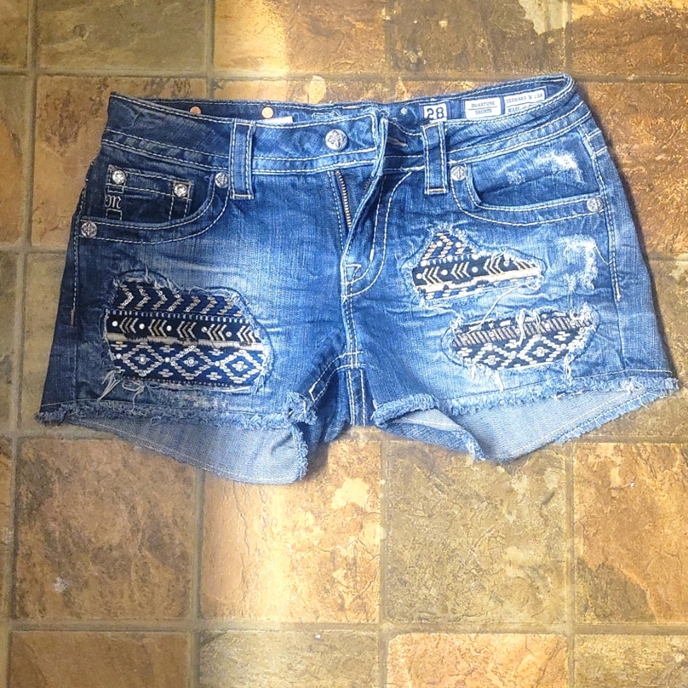 Miss me shorts size 28
